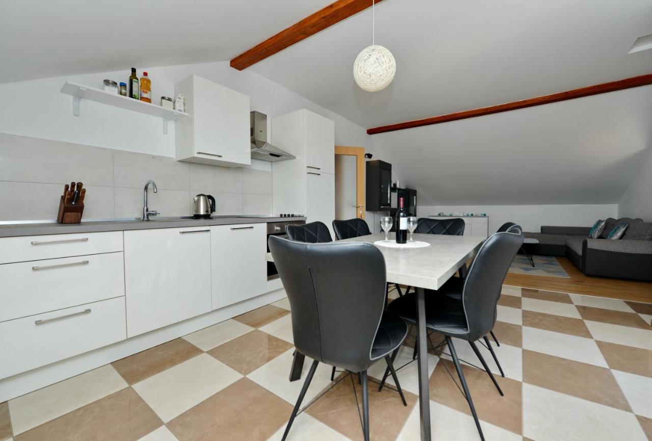 Apartments Blaza Божава Экстерьер фото