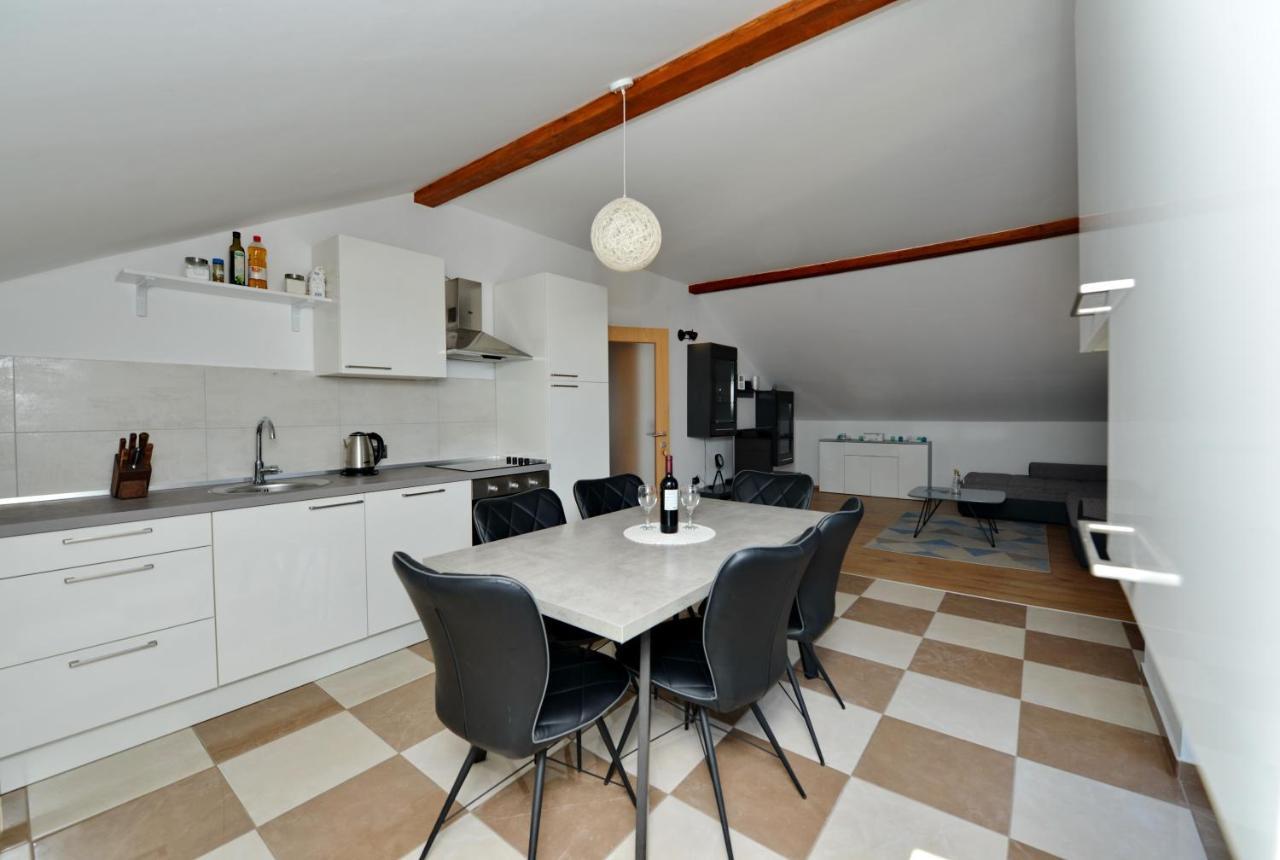 Apartments Blaza Божава Экстерьер фото