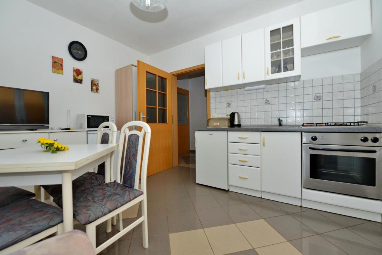Apartments Blaza Божава Экстерьер фото