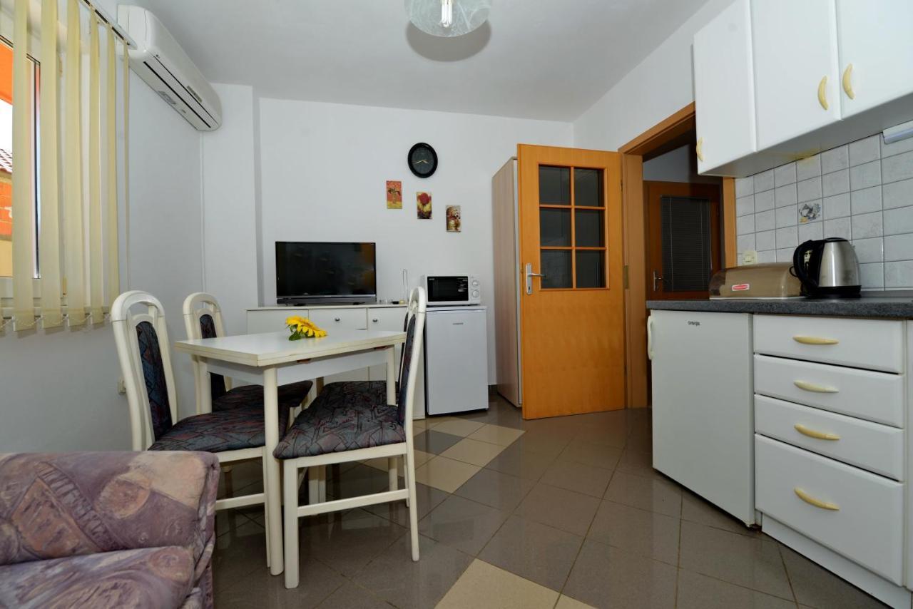 Apartments Blaza Божава Экстерьер фото
