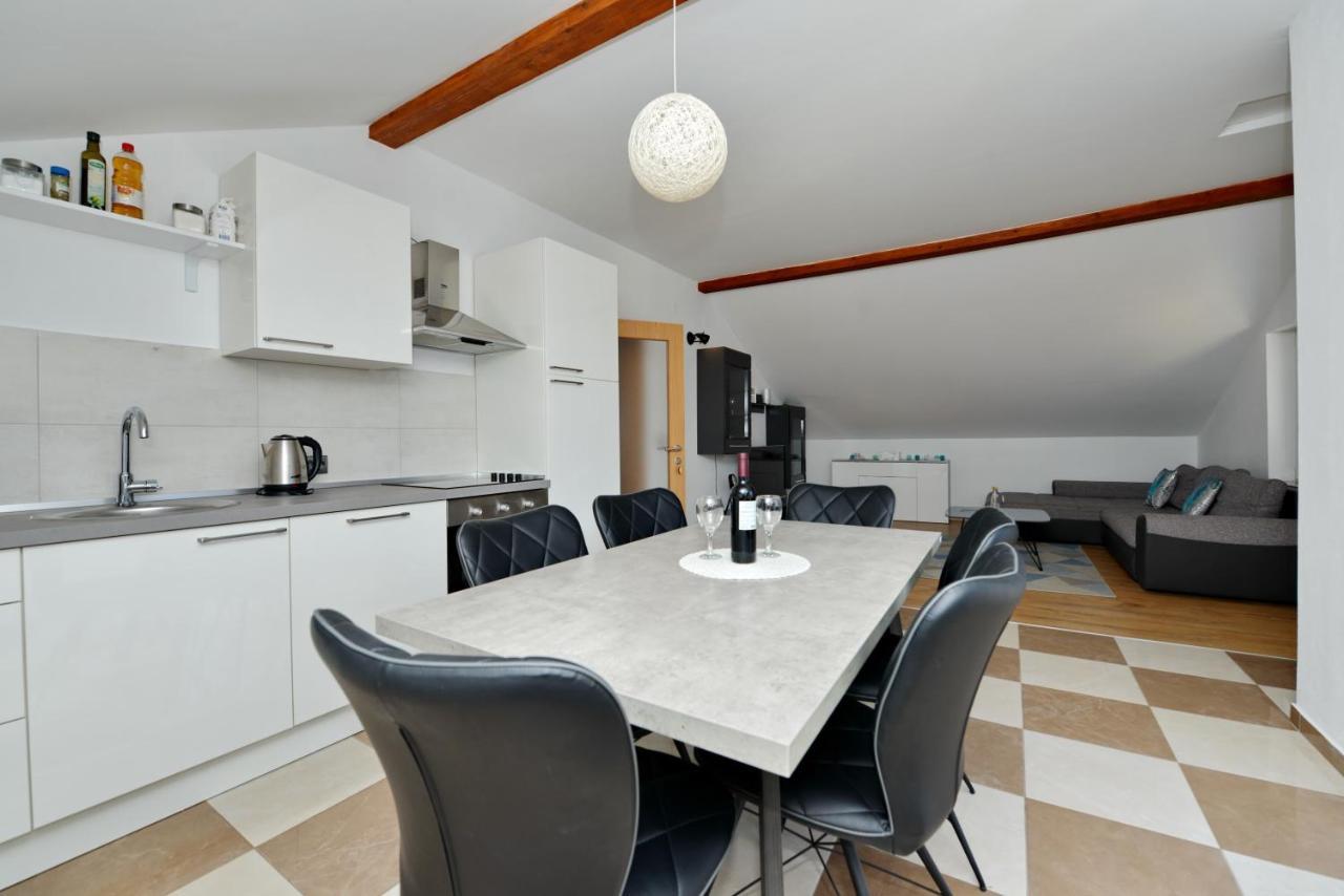 Apartments Blaza Божава Экстерьер фото