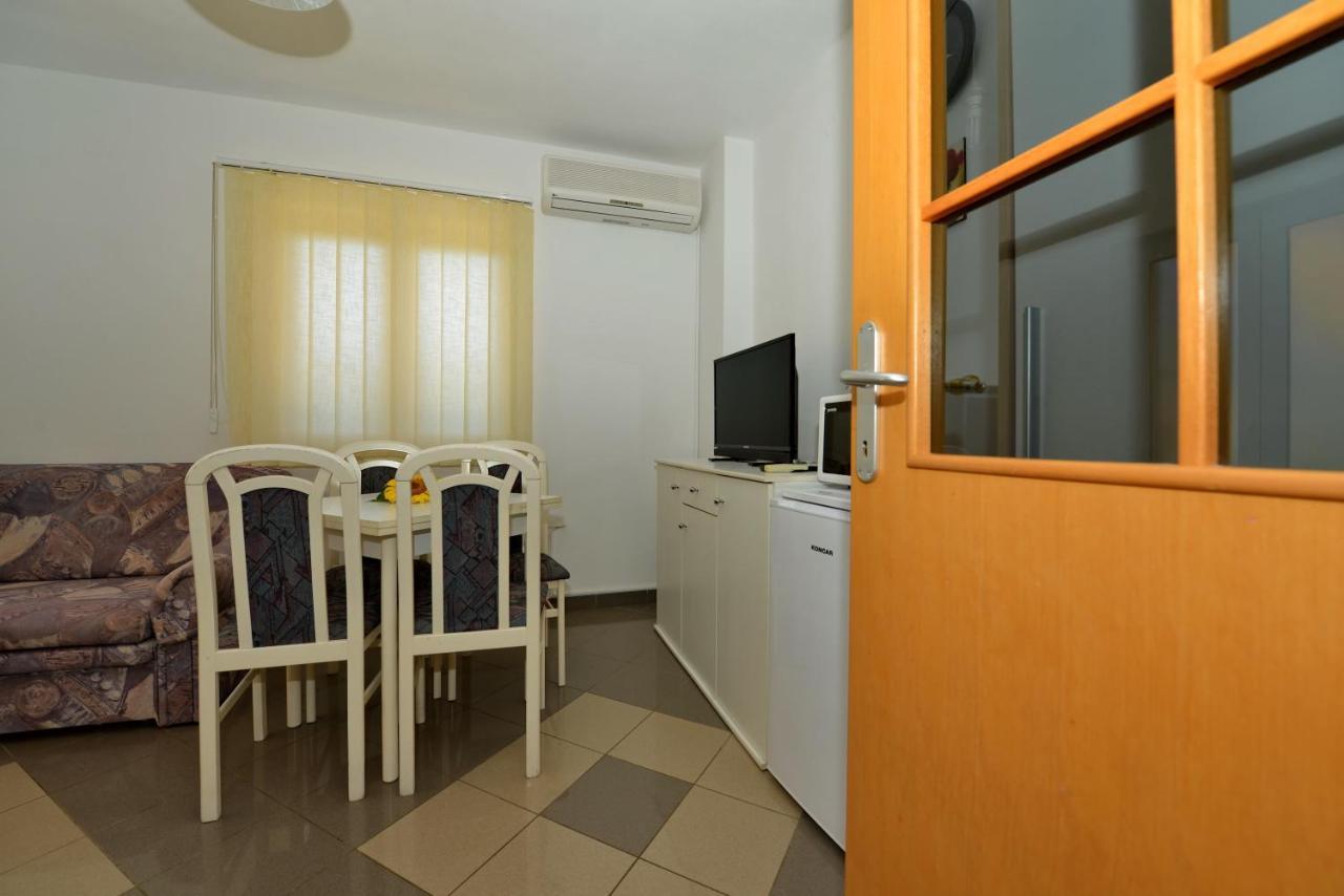 Apartments Blaza Божава Экстерьер фото
